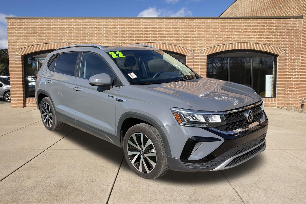 Used 2022 Volkswagen Taos 1.5T SE 4MOTION SUV