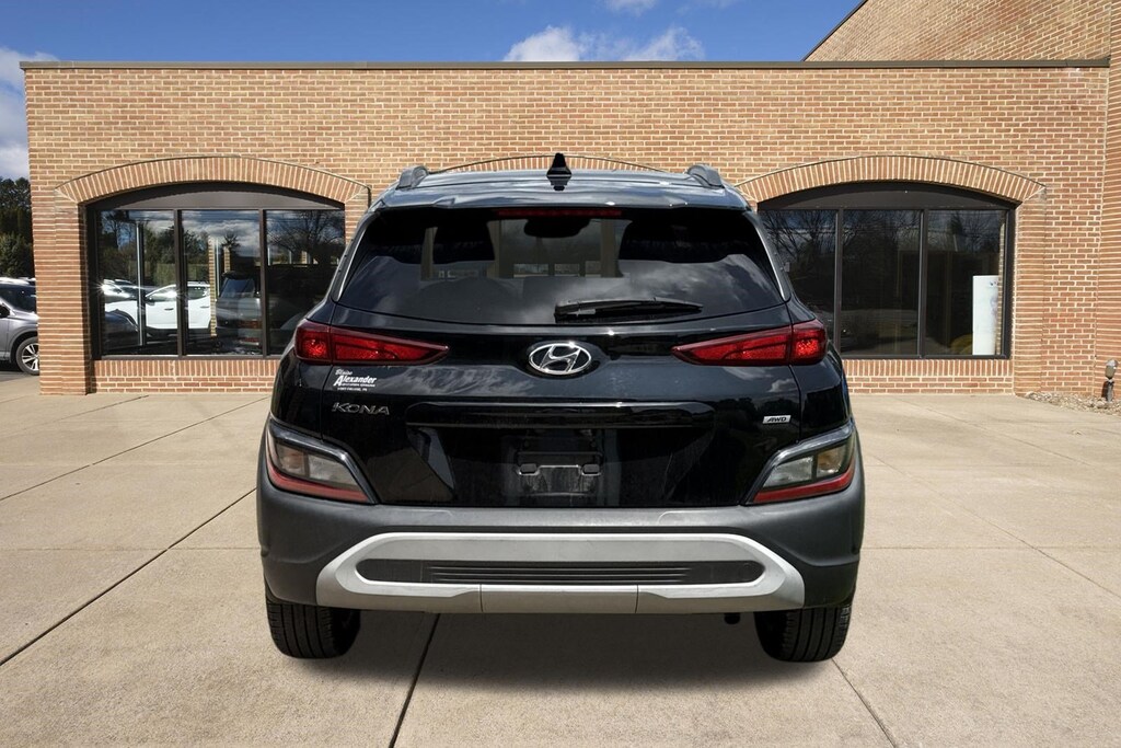 Used 2022 Hyundai Kona SEL SUV