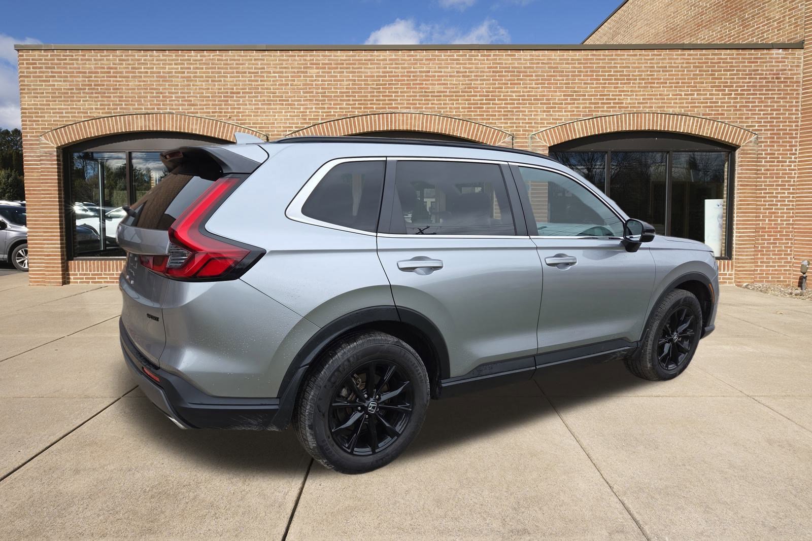 2023 Honda CR-V Hybrid Sport photo 3