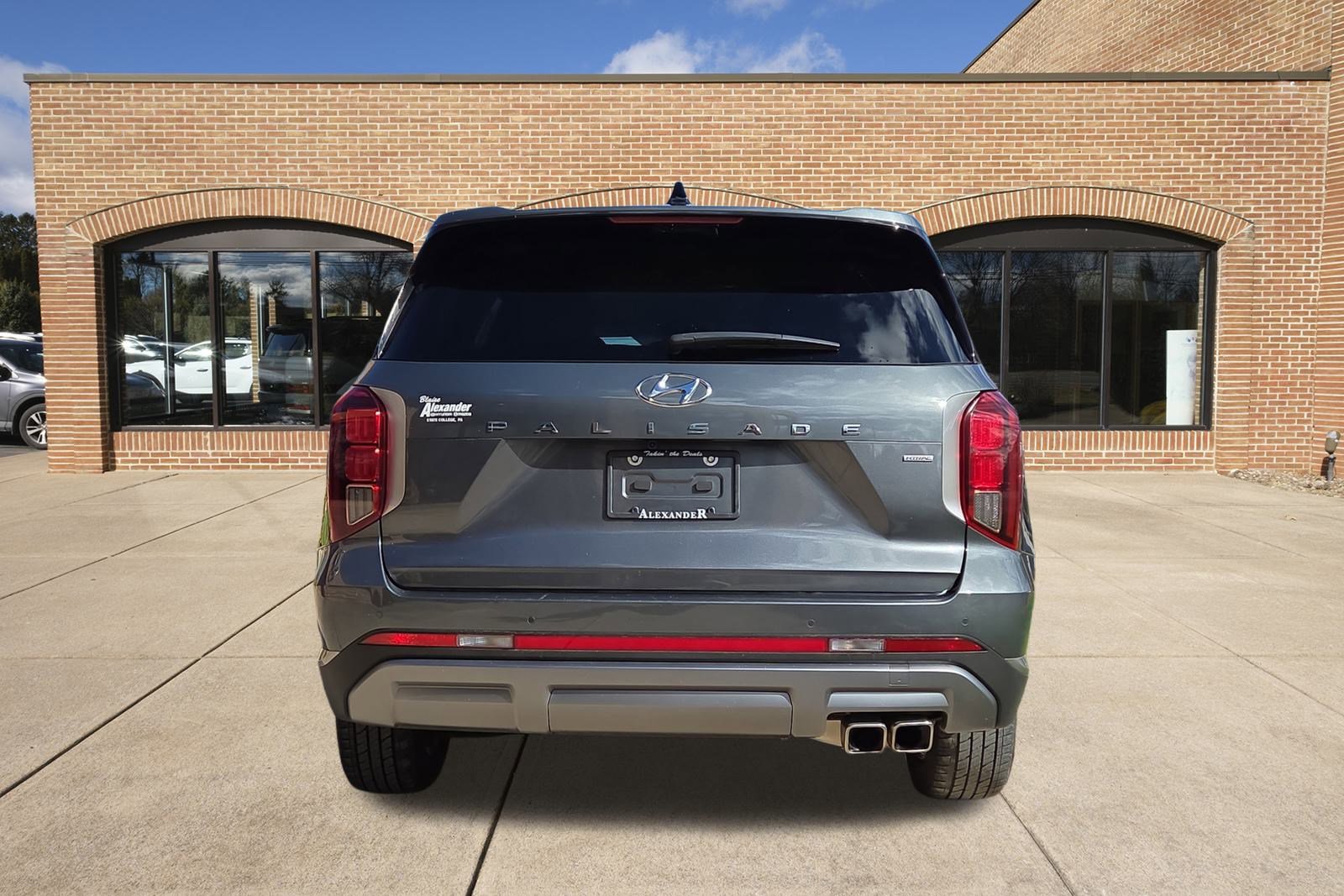 2025 Hyundai Palisade SEL photo 4