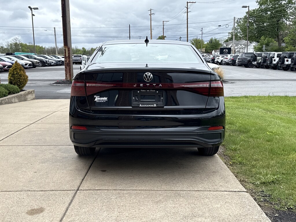 Used 2025 Volkswagen Jetta 1.5T S Sedan