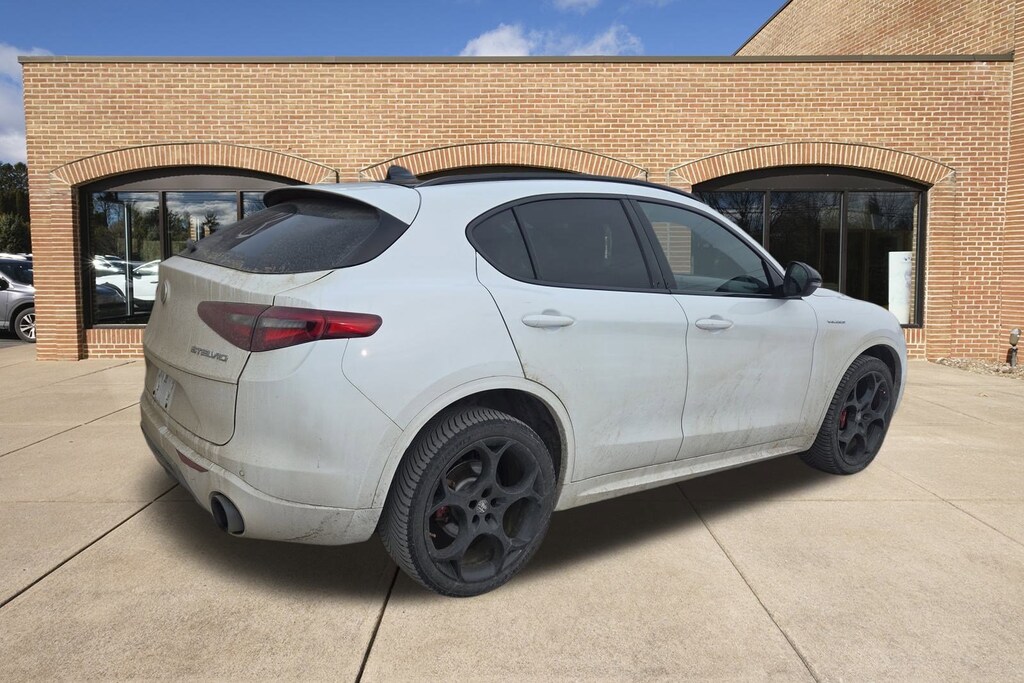 Used 2022 Alfa Romeo Stelvio Ti SUV