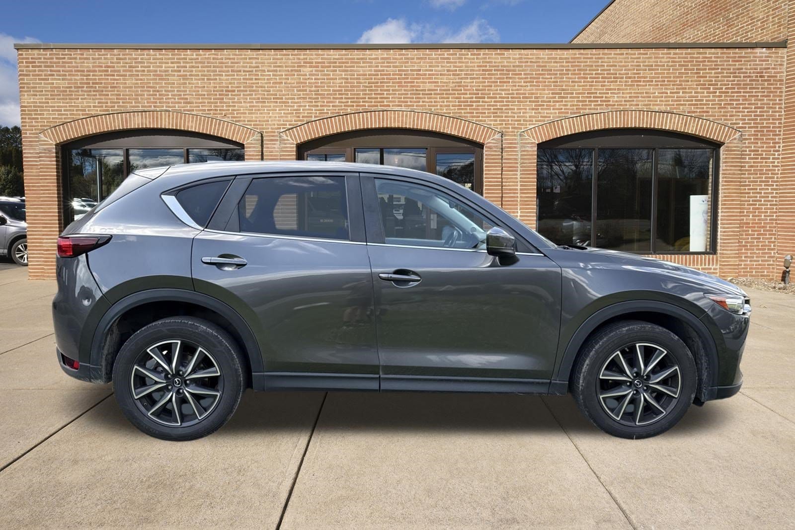 Used 2018 Mazda CX-5 Touring with VIN JM3KFBCMXJ0332537 for sale in State College, PA