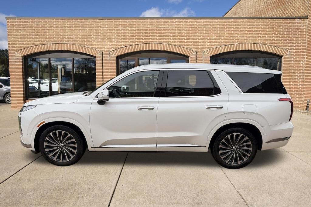 Used 2024 Hyundai Palisade Calligraphy SUV