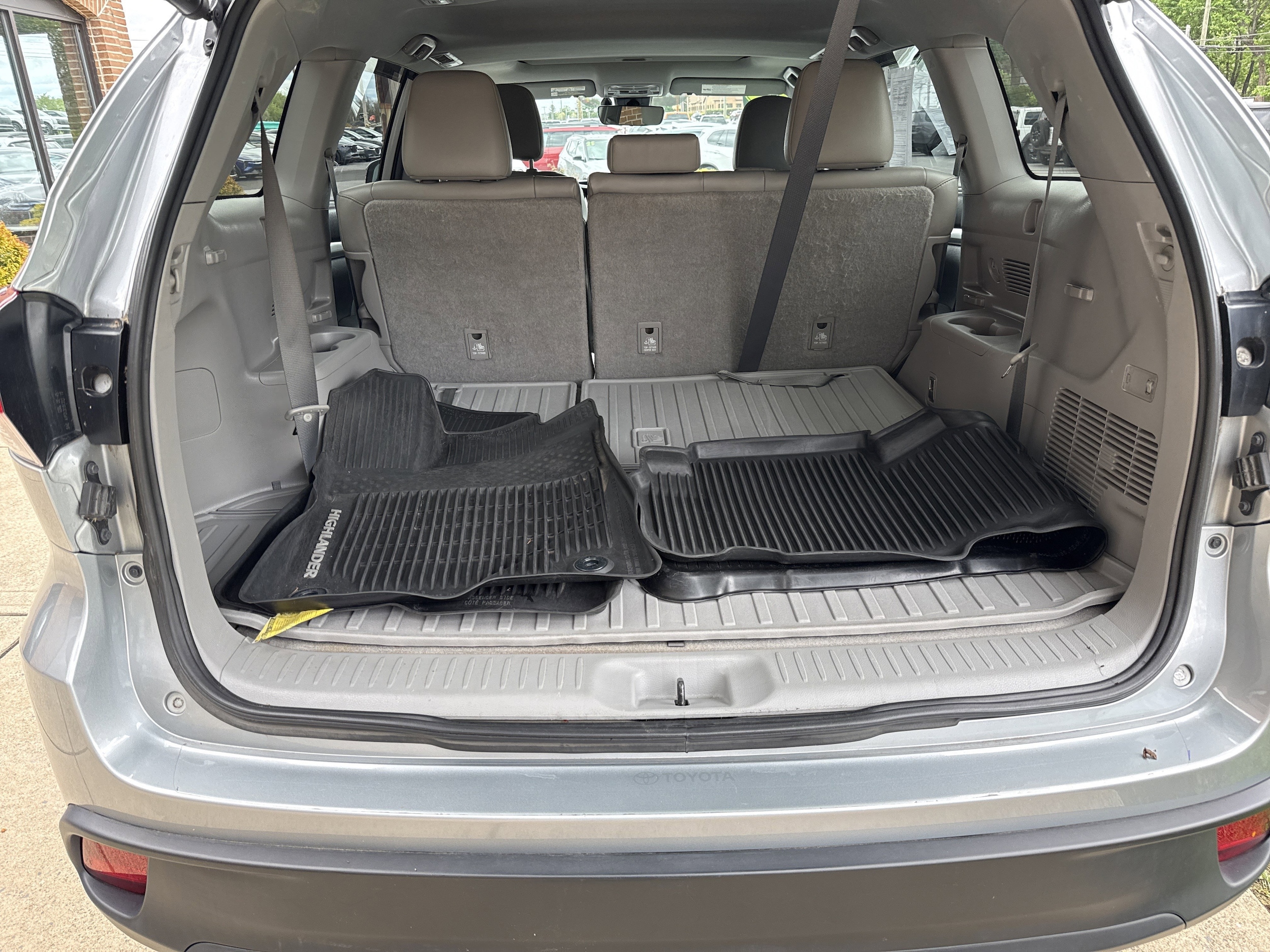 2019 Toyota Highlander XLE - Photo 9