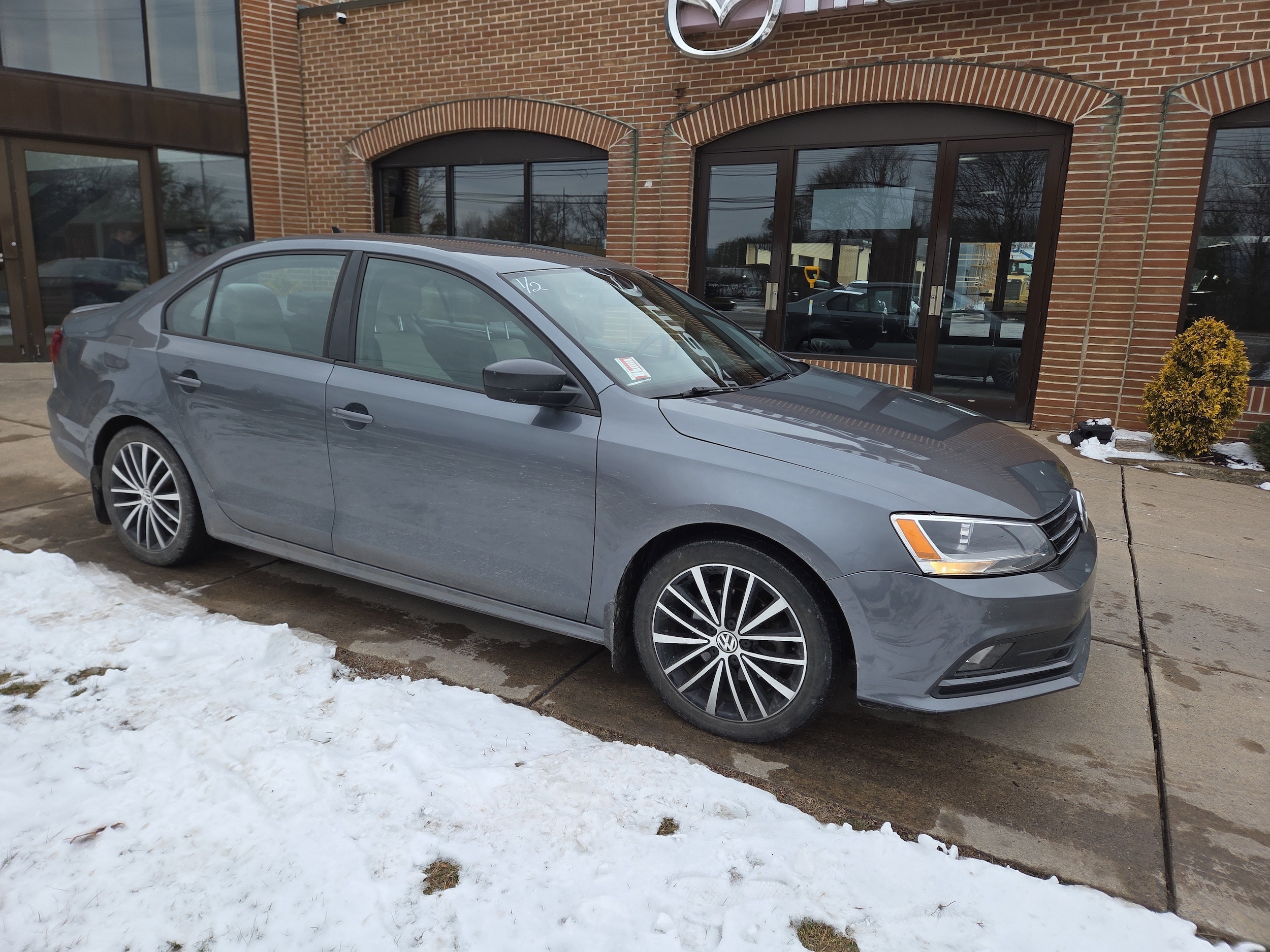 2015 Volkswagen Jetta Sport's photo