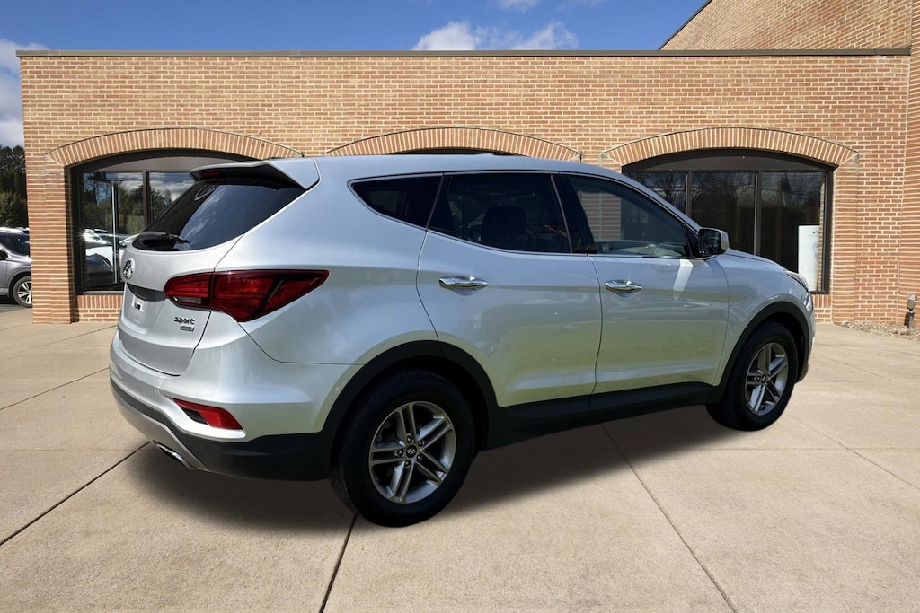 Used 2018 Hyundai Santa Fe Sport 2.4L SUV