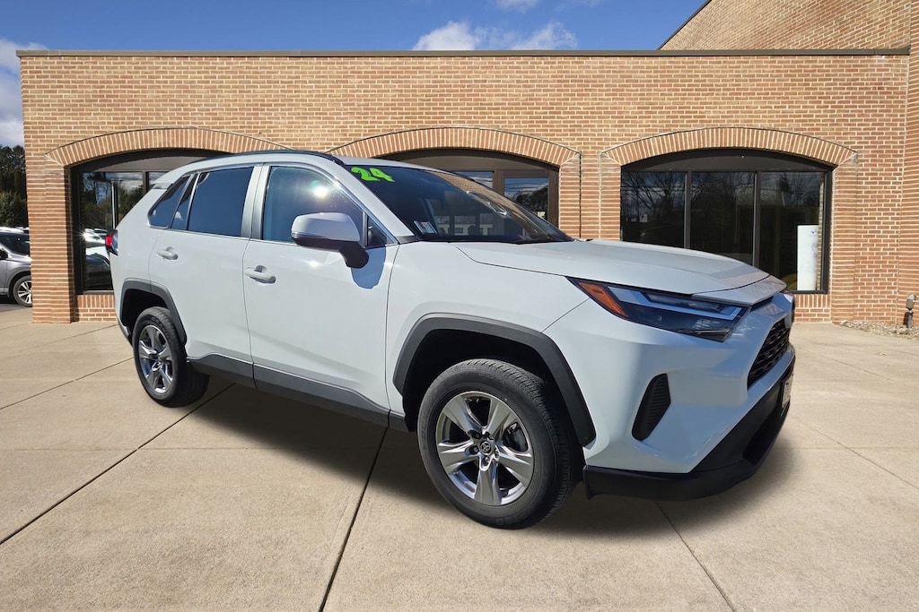 Used 2024 Toyota RAV4 XLE SUV