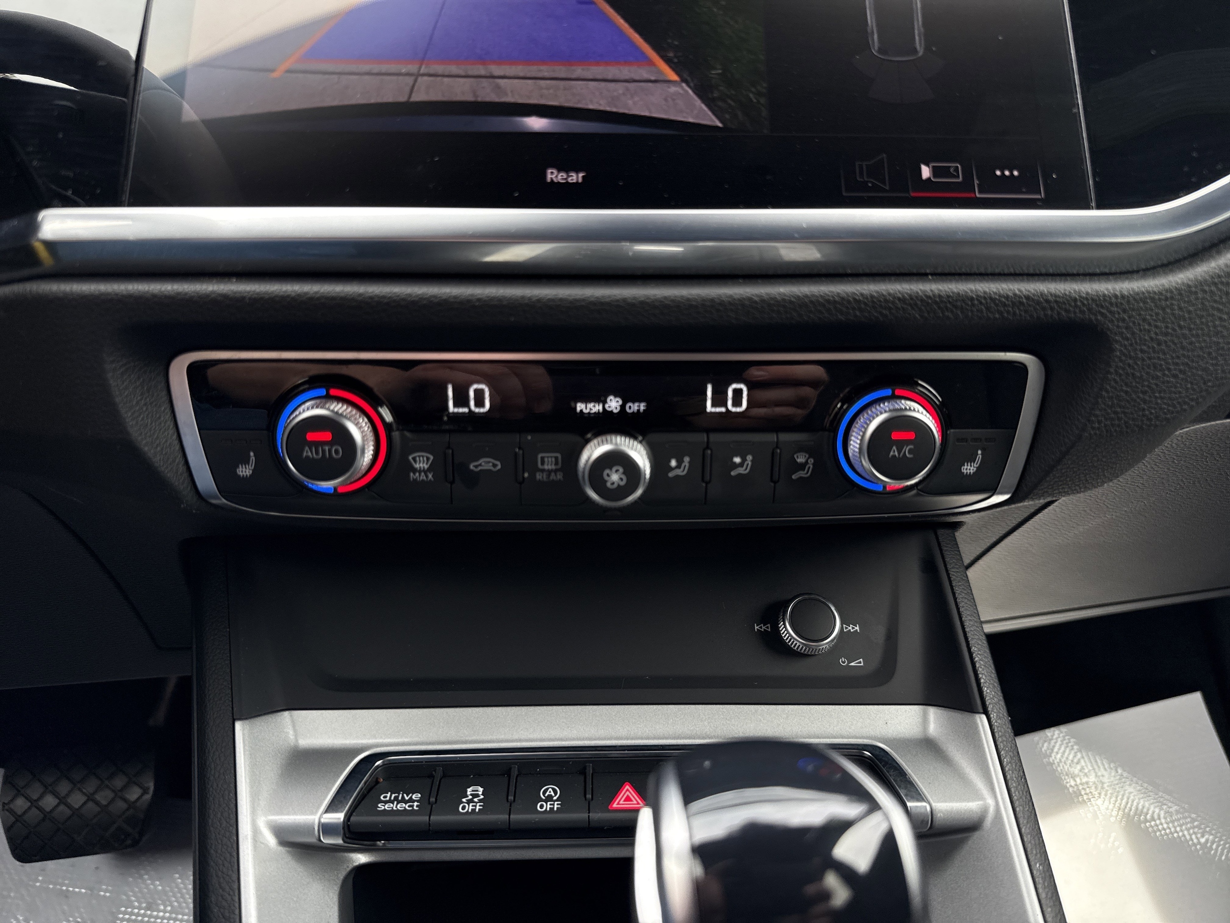 2025 Audi Q3 S Line Premium - Photo 27