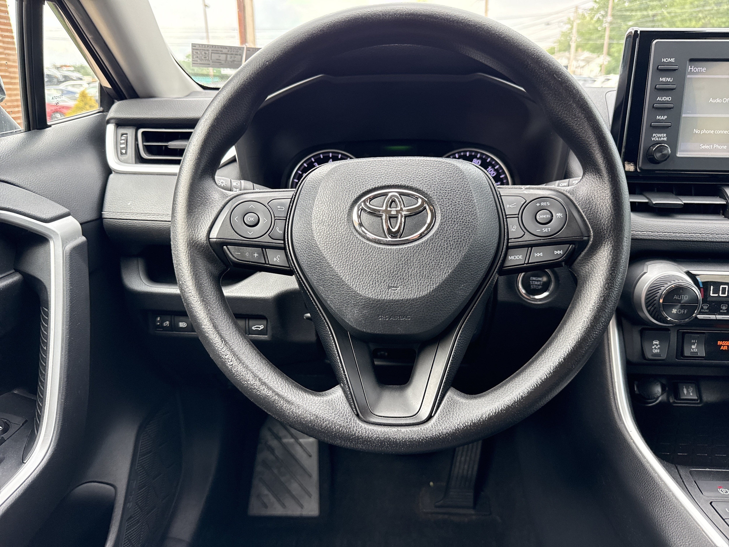 2019 Toyota RAV4 XLE - Photo 28