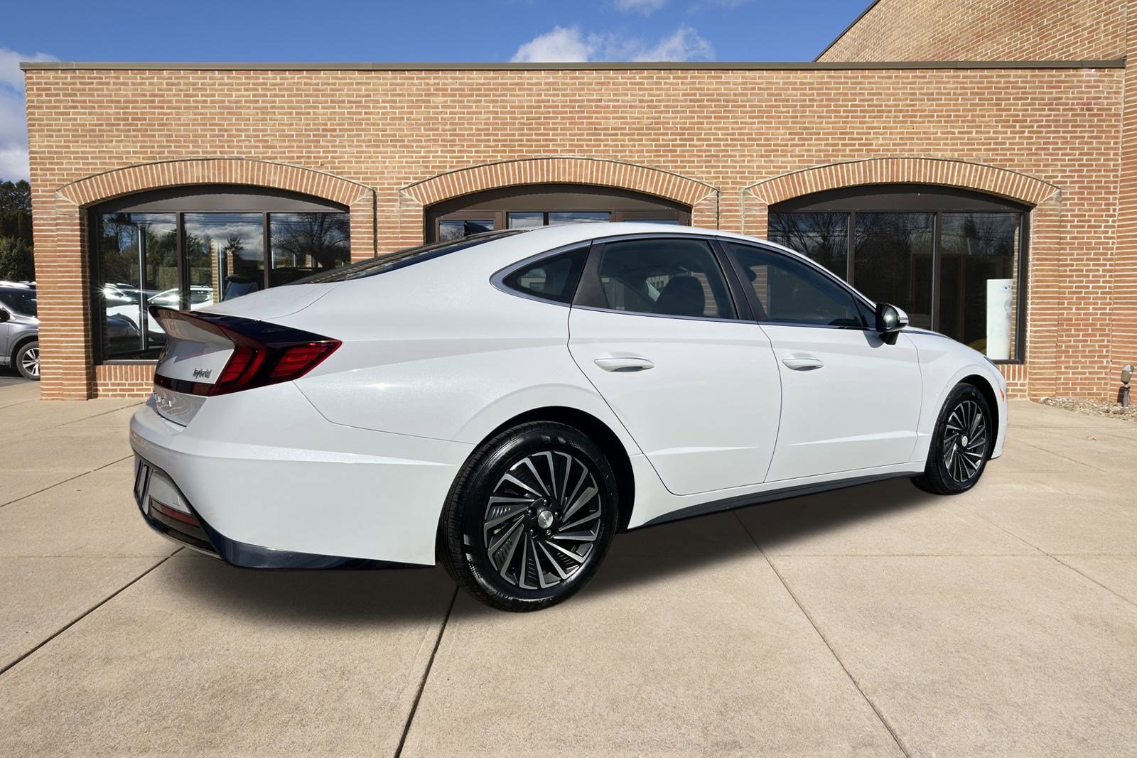 2023 Hyundai Sonata Hybrid SEL photo 3