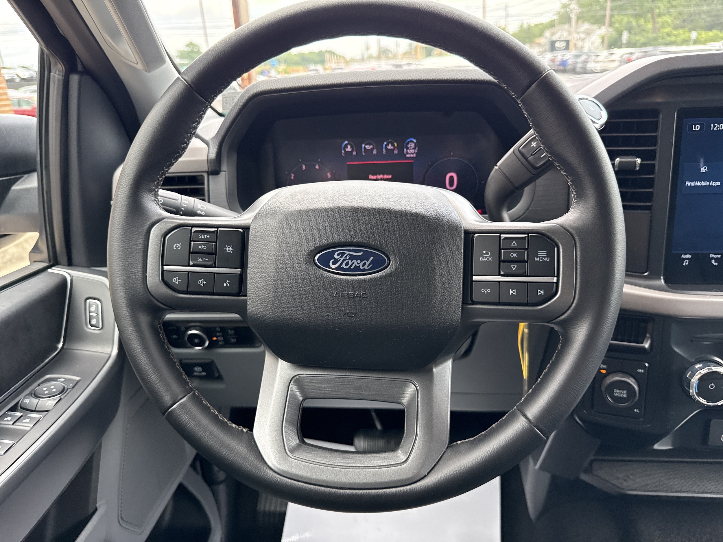 2025 Ford F-150 XLT - Photo 17