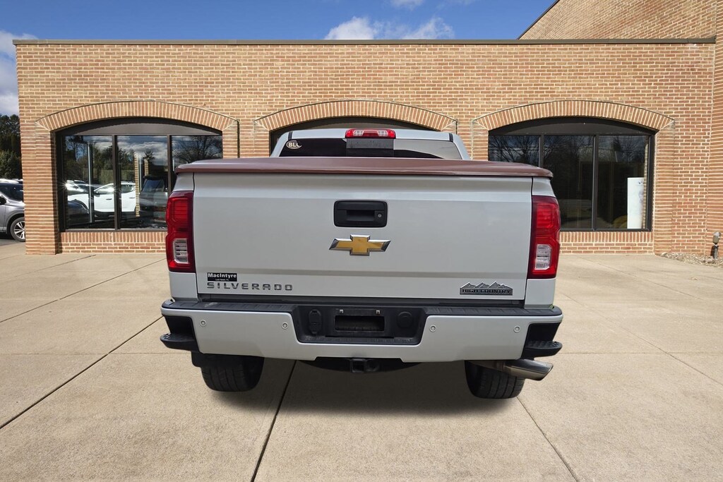 Used 2017 Chevrolet Silverado 1500 High Country Truck Crew Cab