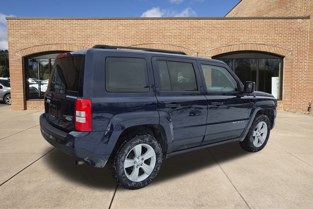 Used 2017 Jeep Patriot Latitude 4x4 SUV