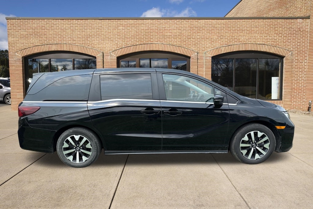 Used 2025 Honda Odyssey EX-L Van