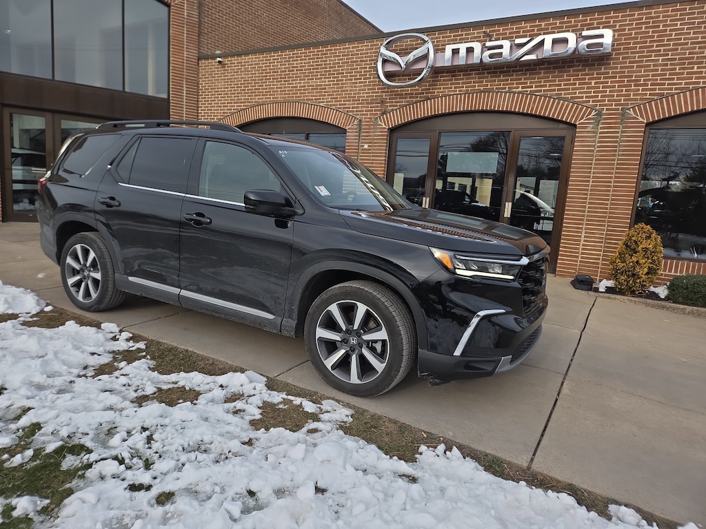 Used 2023 Honda Pilot Elite SUV