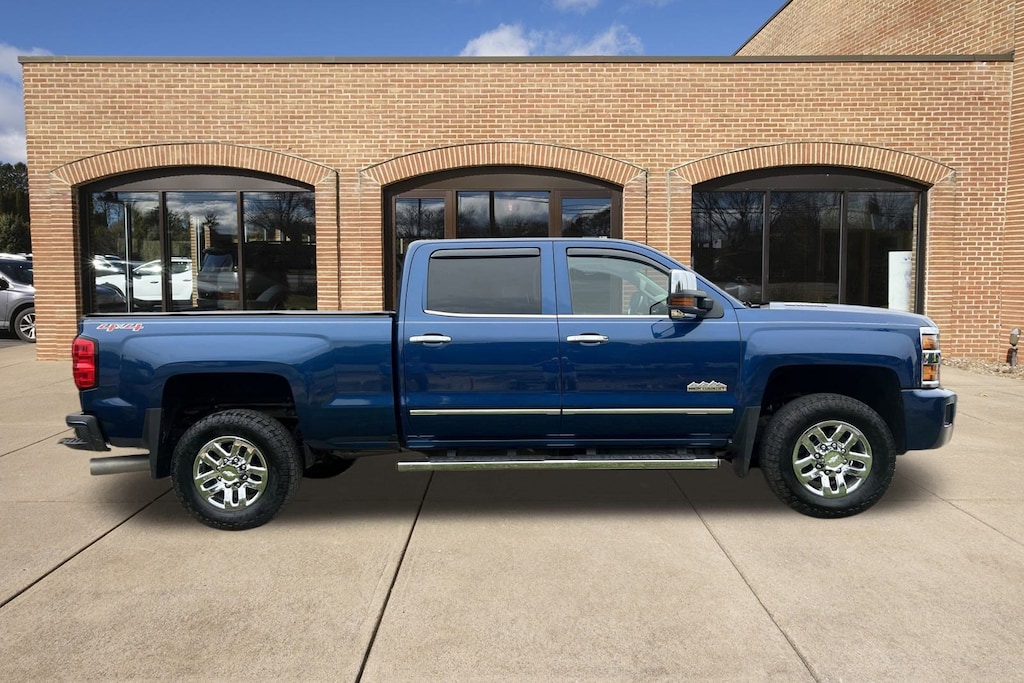 Used 2016 Chevrolet Silverado 3500HD High Country Truck Crew Cab