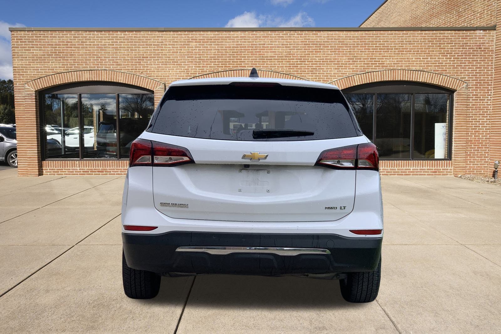 2023 Chevrolet Equinox LT photo 4