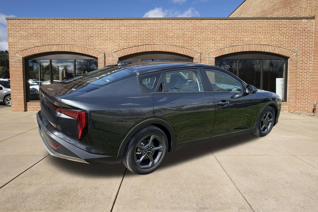 Used 2025 Kia K4 LXS Sedan