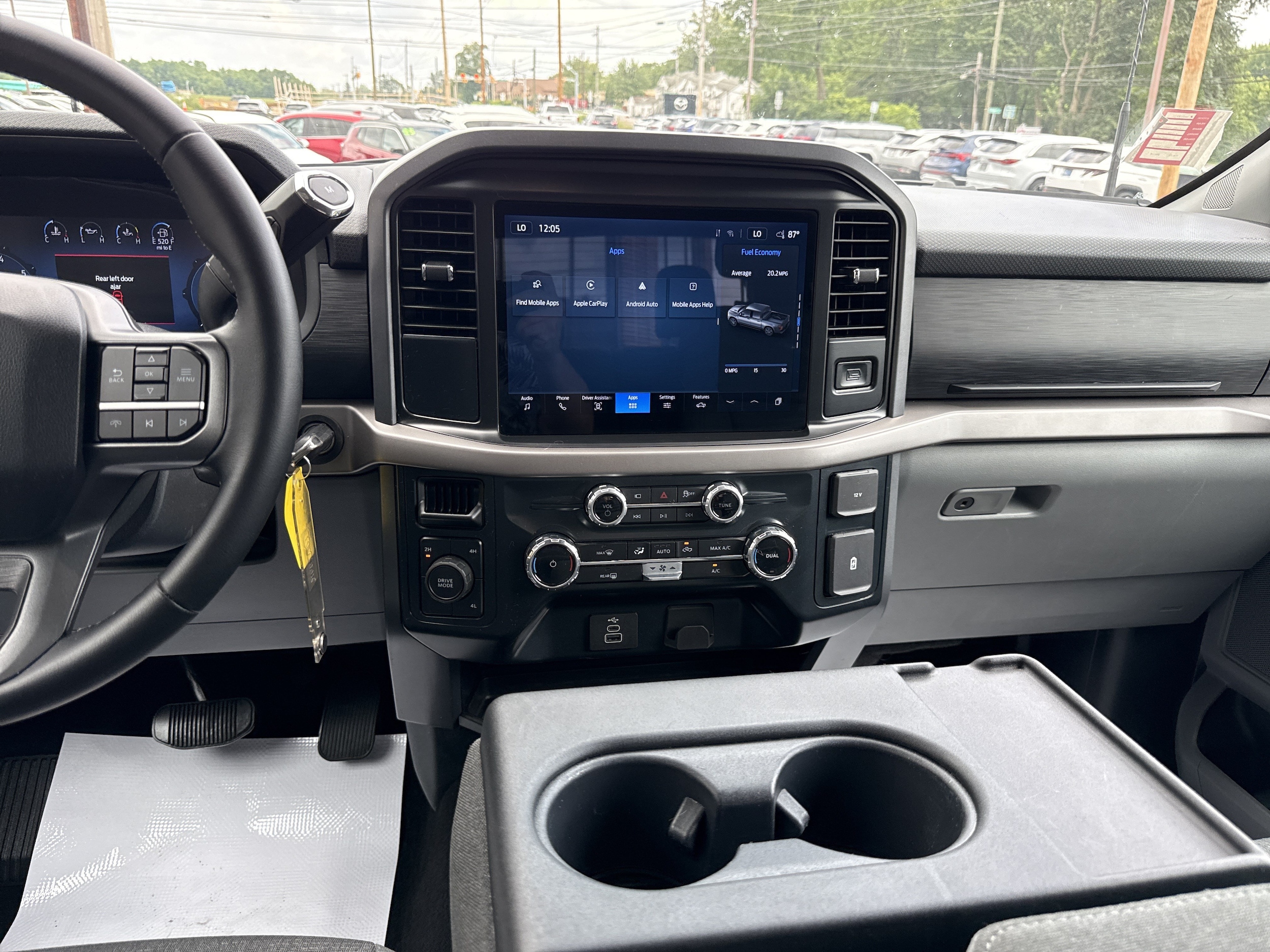 2025 Ford F-150 XLT - Photo 24