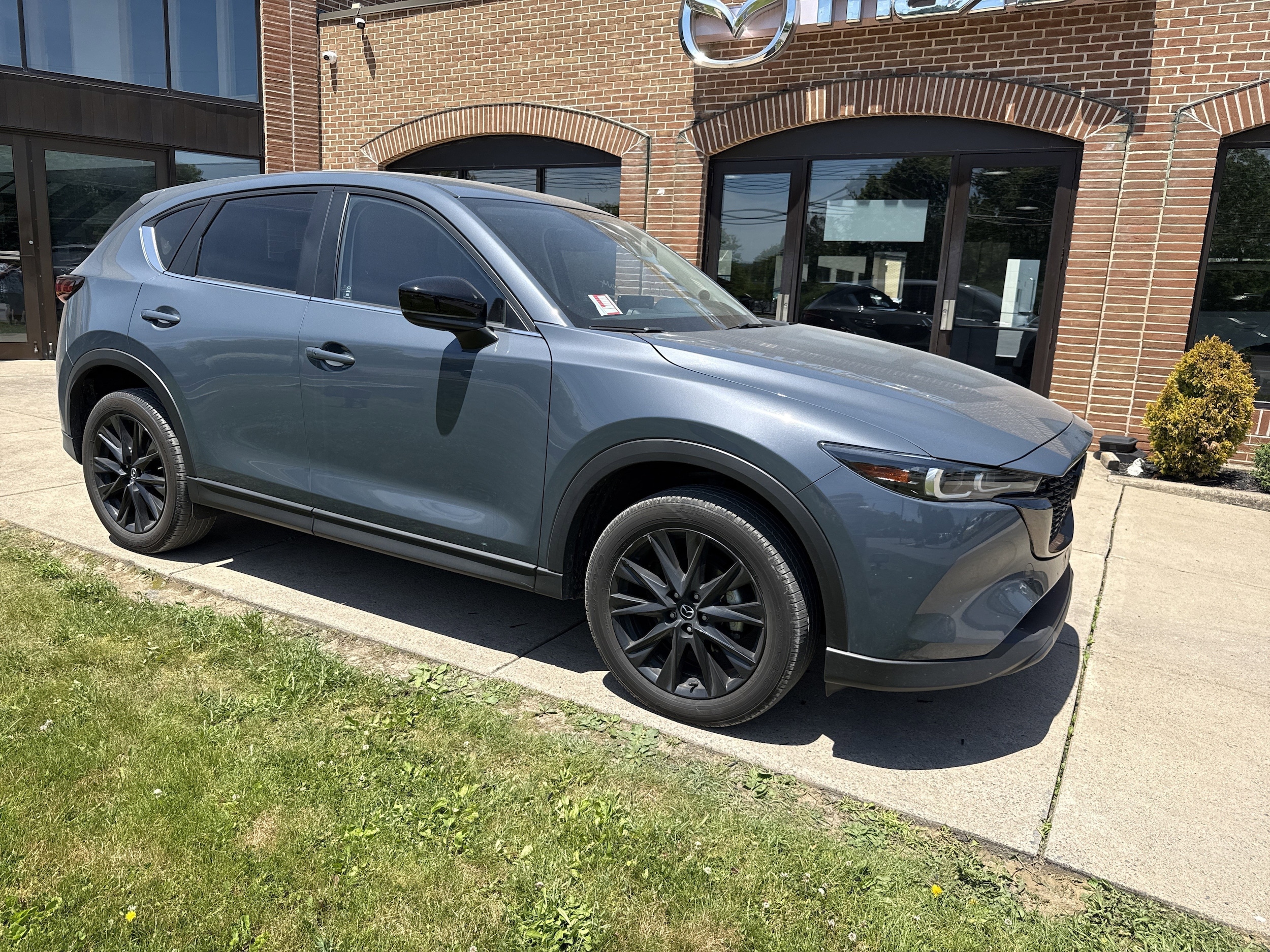 2025 Mazda CX-5 S Carbon Edition Auto AWD's photo