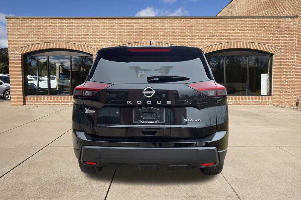 Used 2025 Nissan Rogue SV SUV