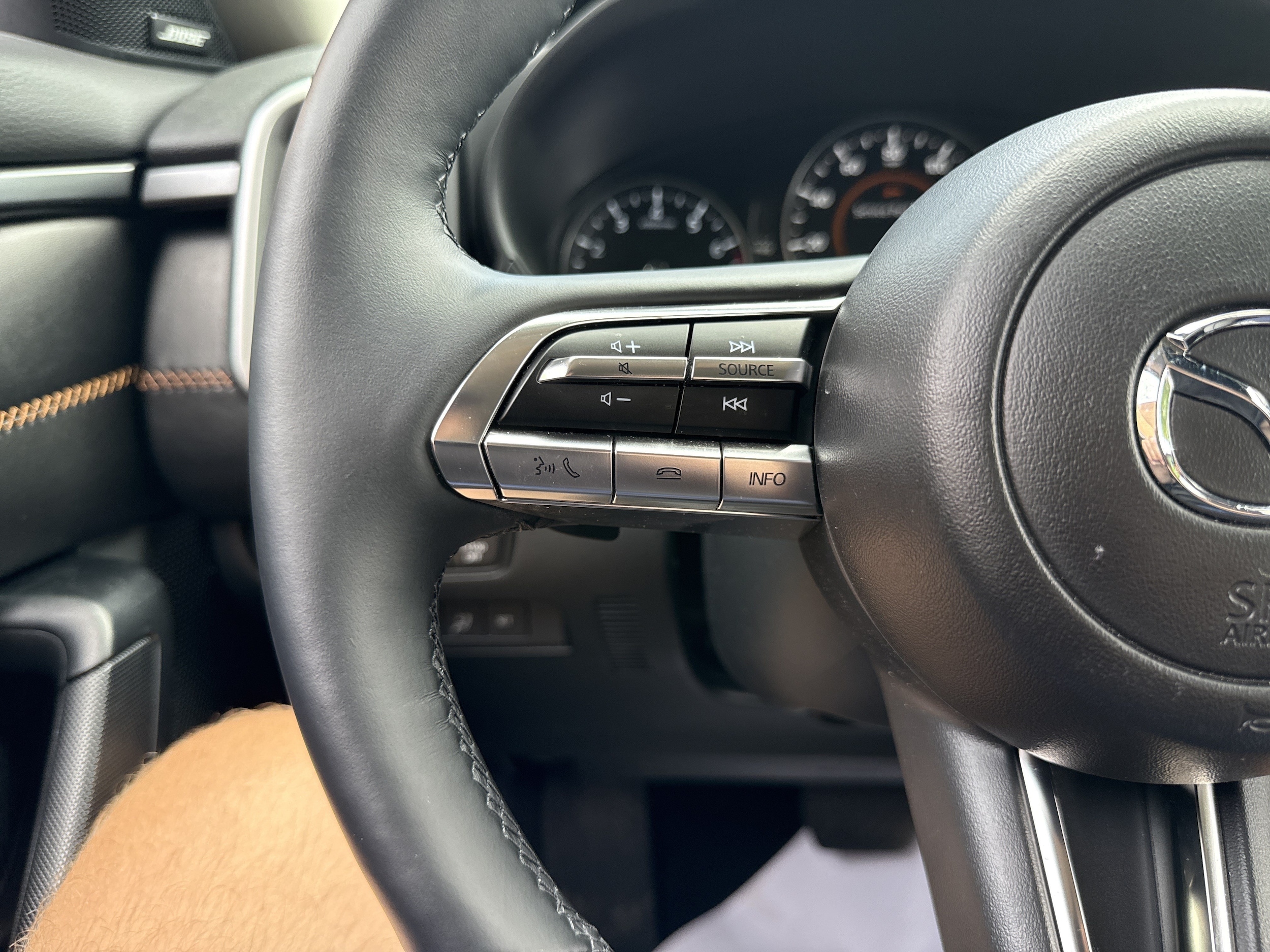 2025 Mazda CX-50 Premium - Photo 18