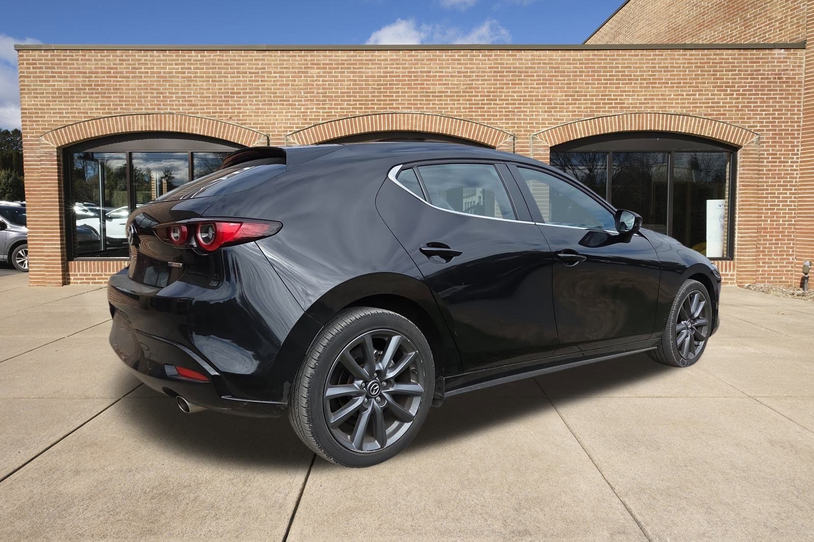 2024 Mazda Mazda3 Hatchback 2.5 s Preferred photo 3