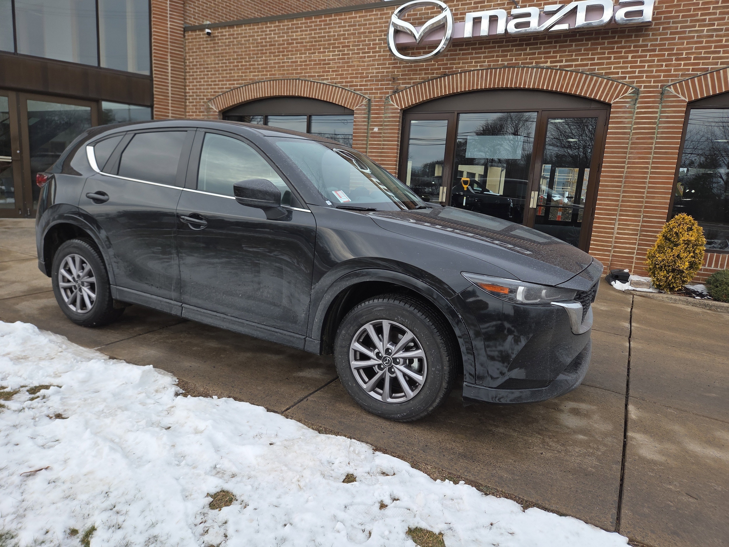 2025 Mazda CX-5 S Preferred package's photo