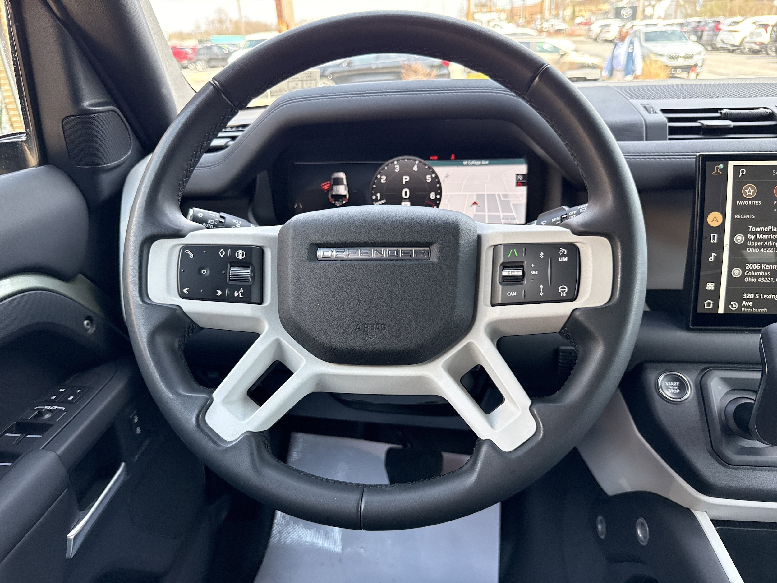 2025 Land Rover Defender S - Photo 17