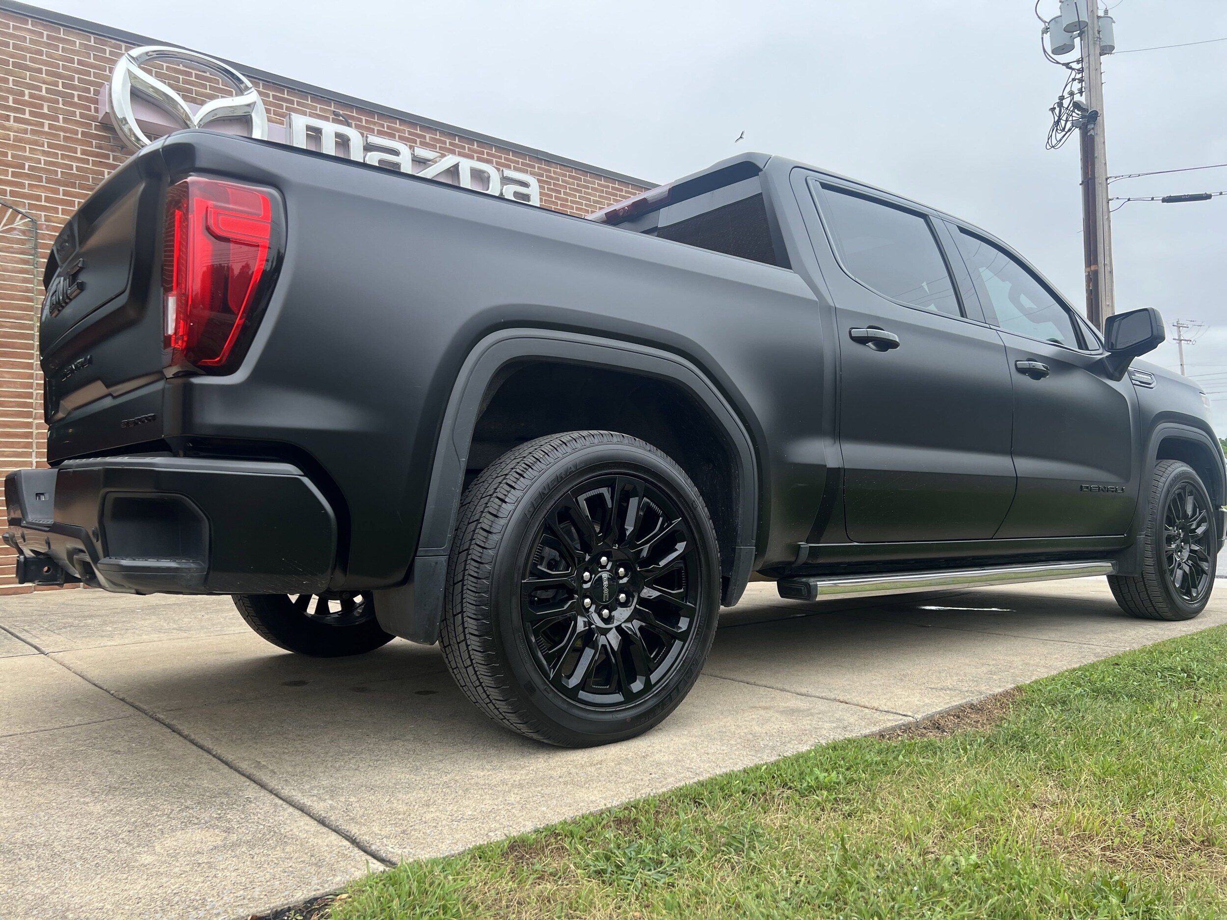 2024 Gmc Sierra 1500 Denali Ultimate photo 3