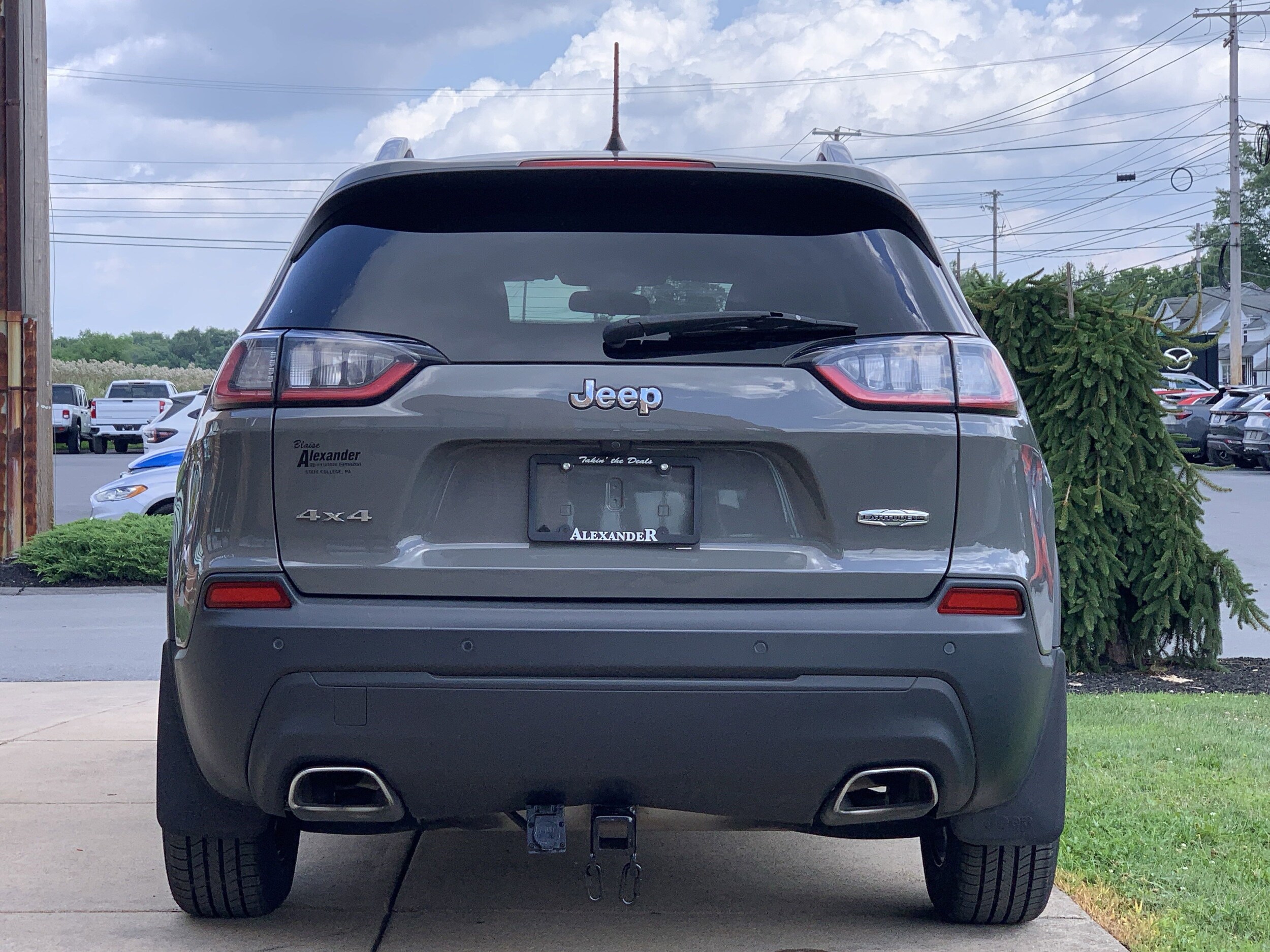 2020 Jeep Cherokee Latitude photo 3