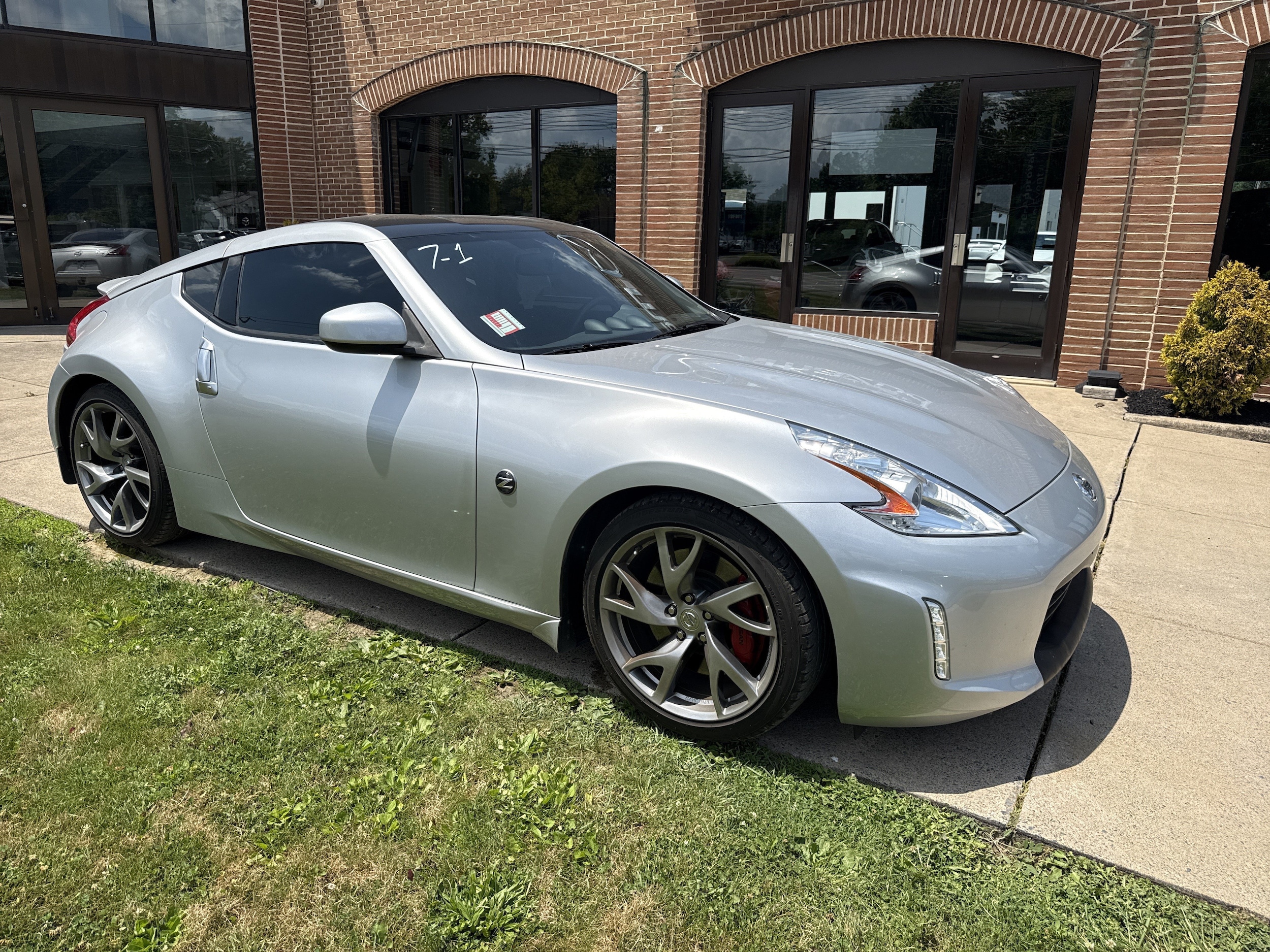 2014 Nissan 370Z Coupe Touring 7AT's photo