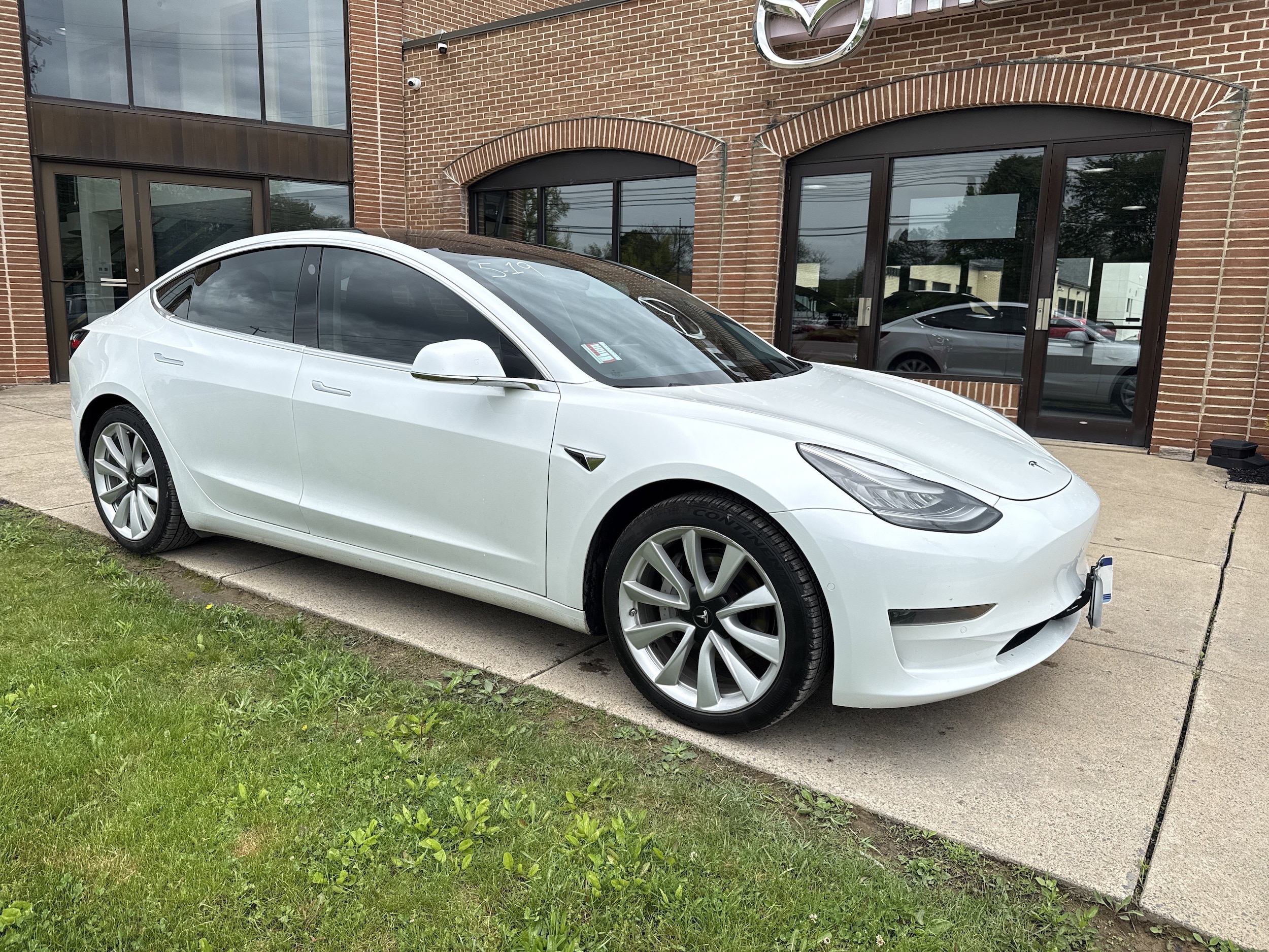 2020 Tesla Model 3 Standard Range Plus's photo