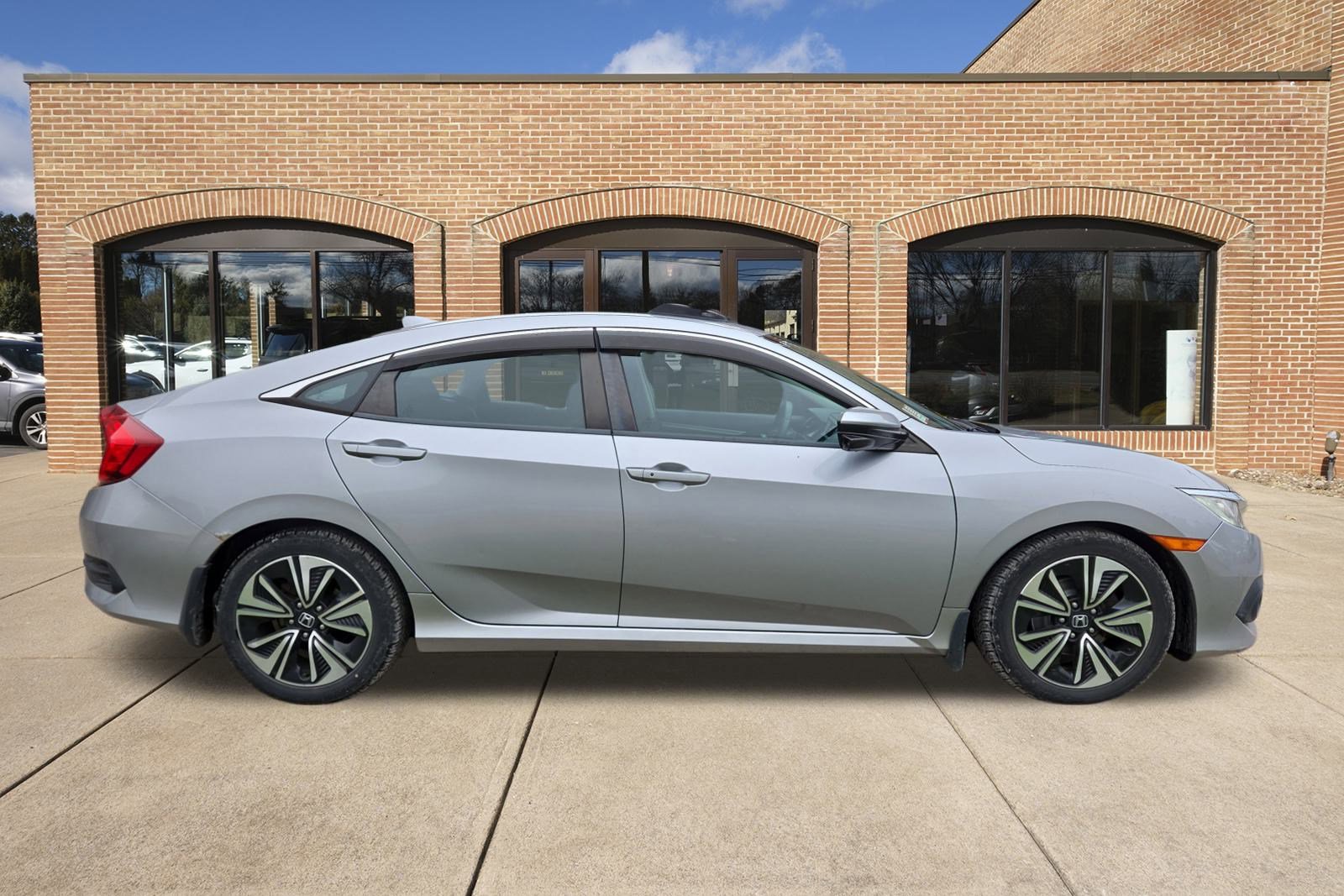 2016 Honda Civic EX-T photo 2
