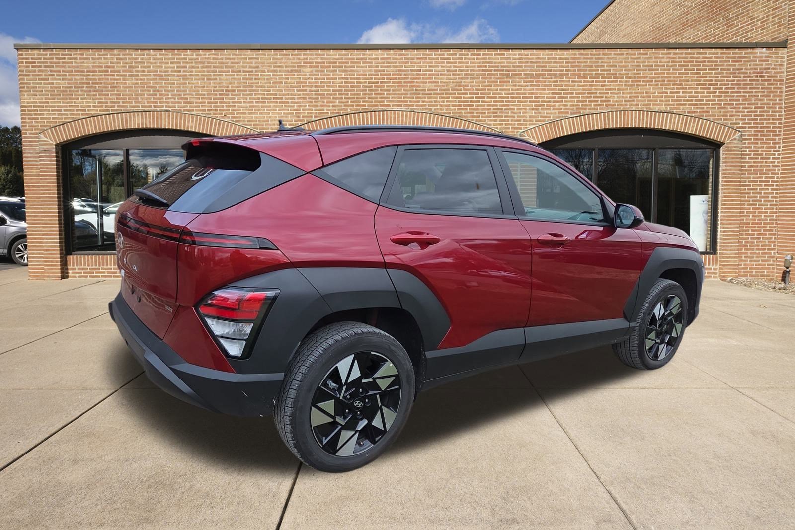 2025 Hyundai Kona SEL photo 3