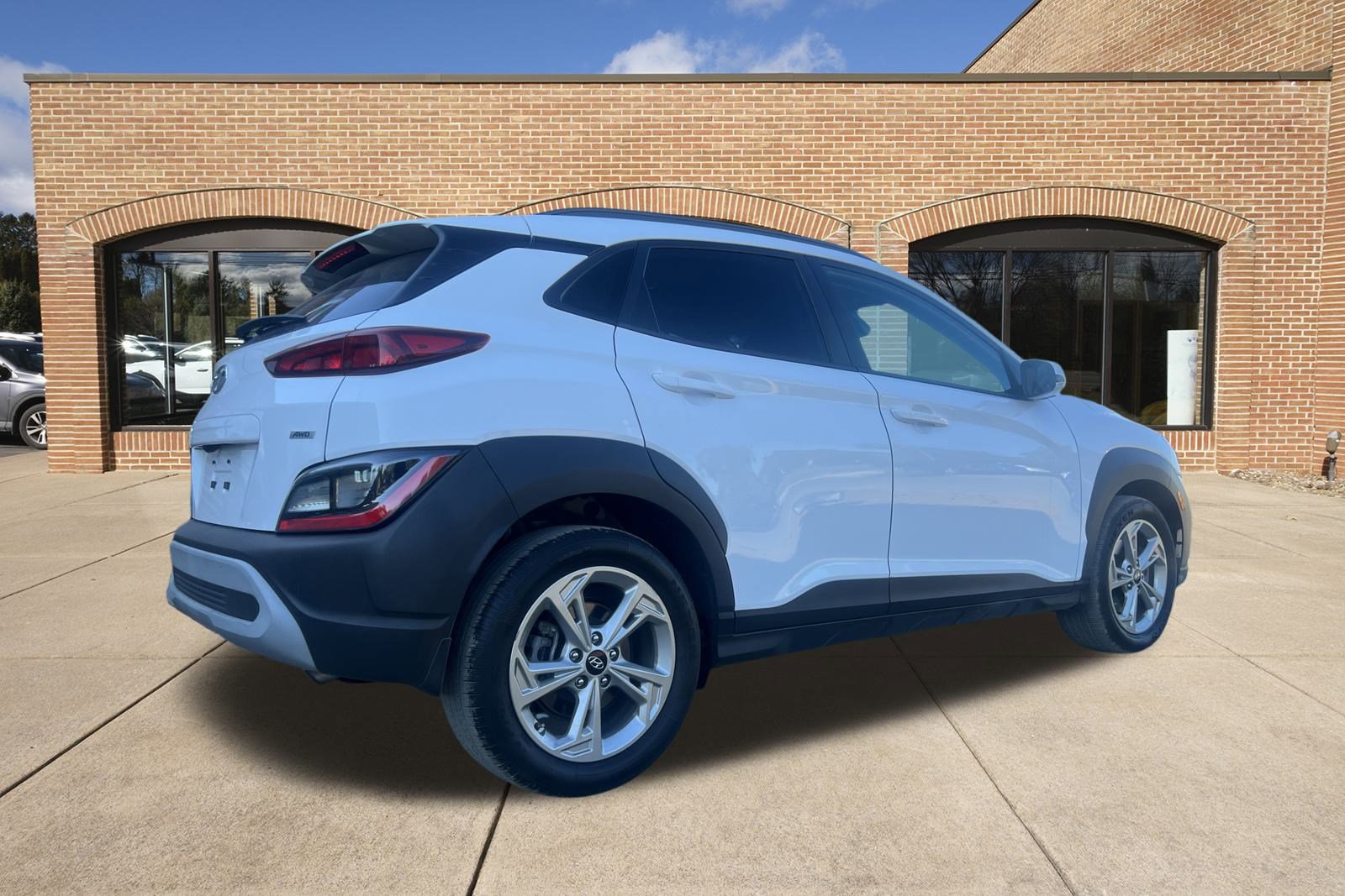 2023 Hyundai Kona SEL photo 2