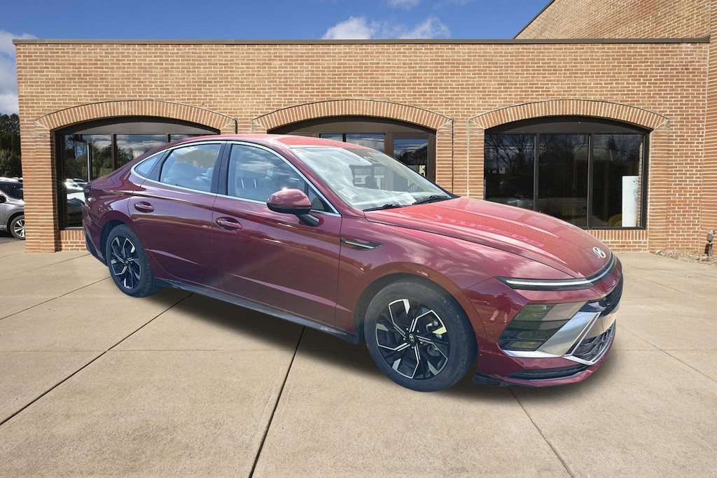 Used 2025 Hyundai Sonata SEL Sedan
