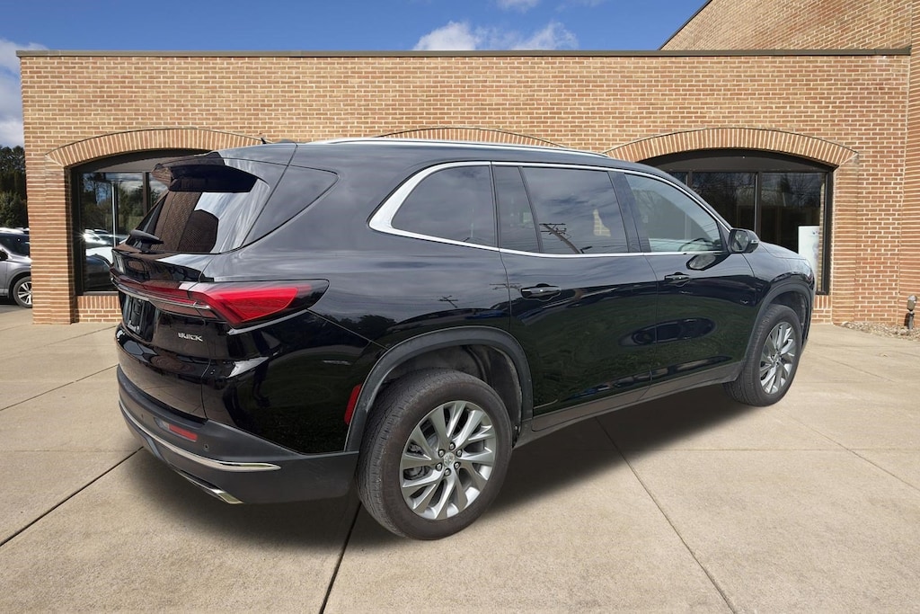 Used 2026 Buick Enclave Preferred SUV
