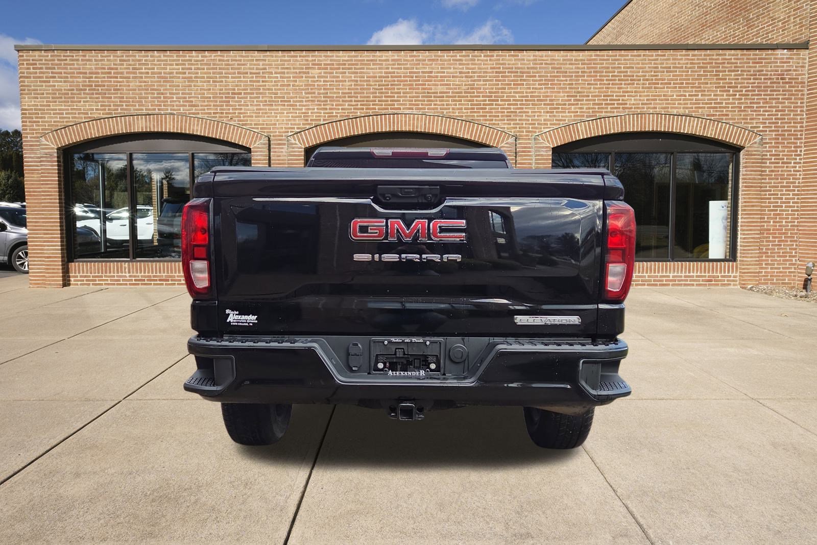 2023 Gmc Sierra 1500 Elevation photo 3