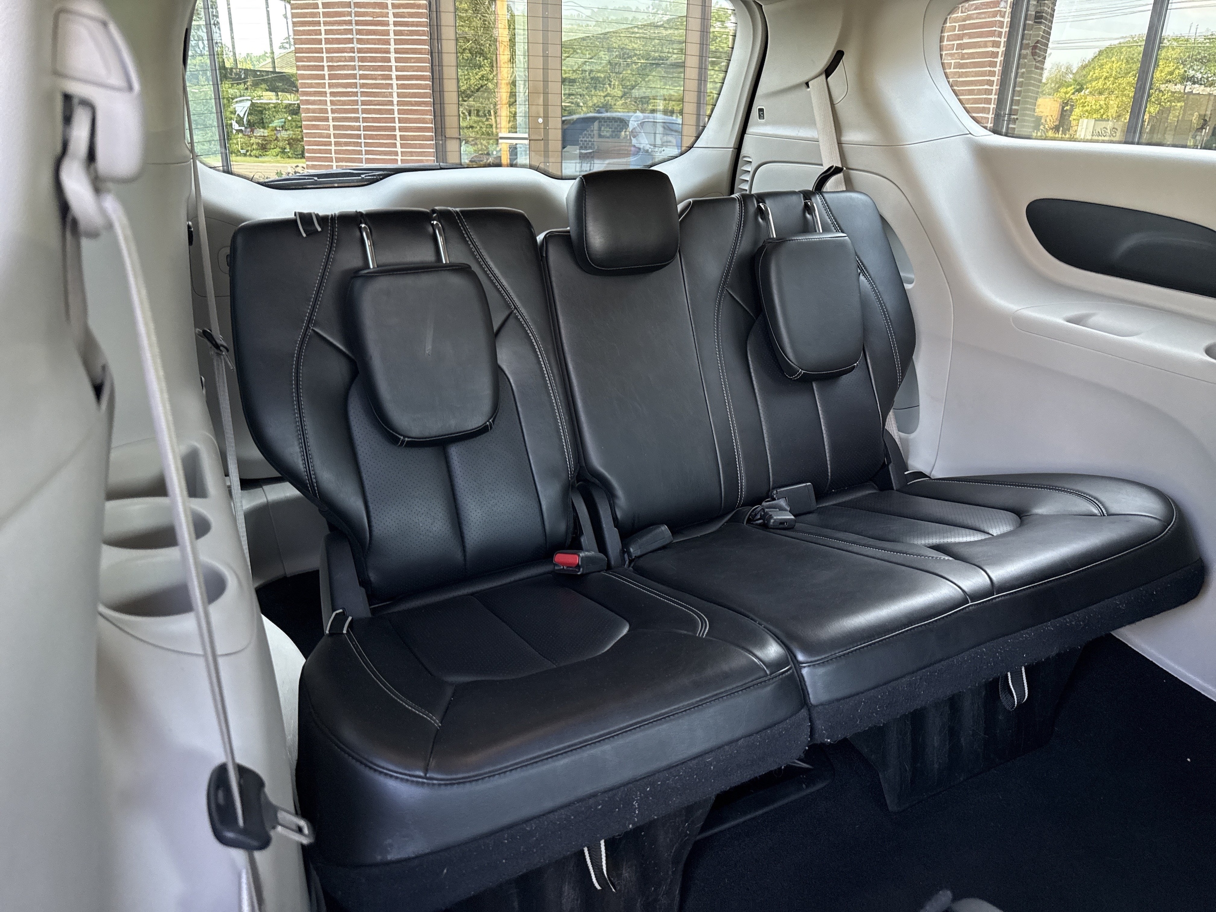 2023 Chrysler Pacifica Touring L - Photo 29