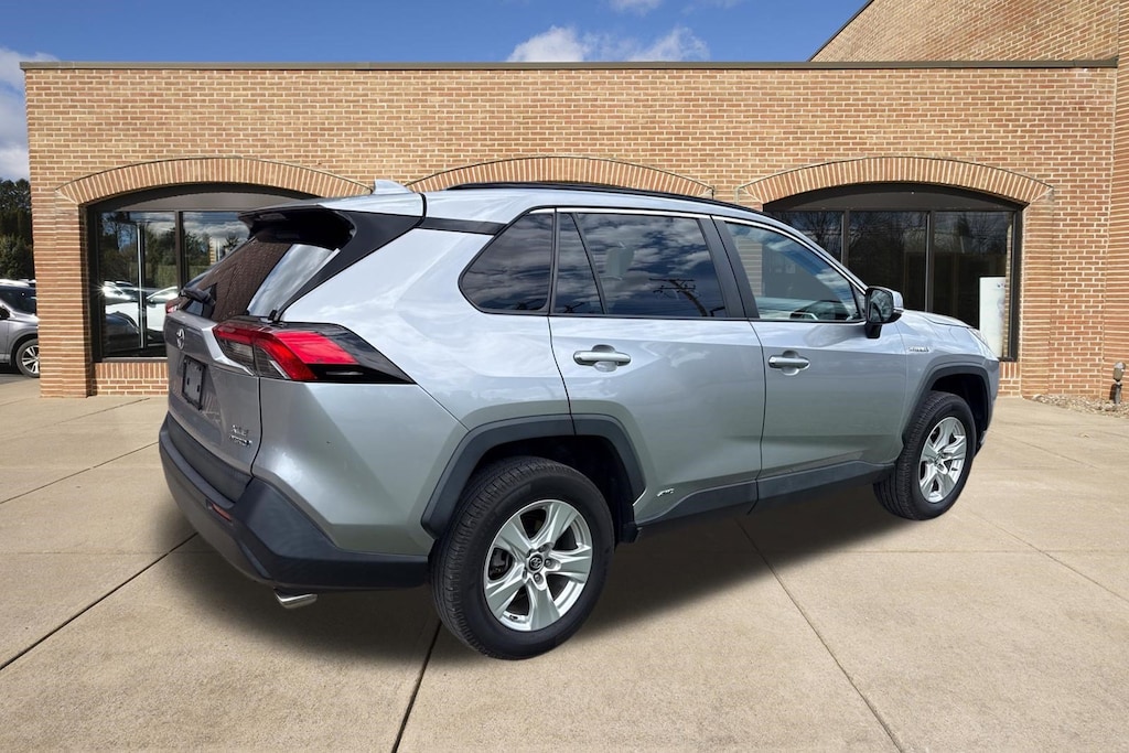 Used 2019 Toyota RAV4 XLE SUV