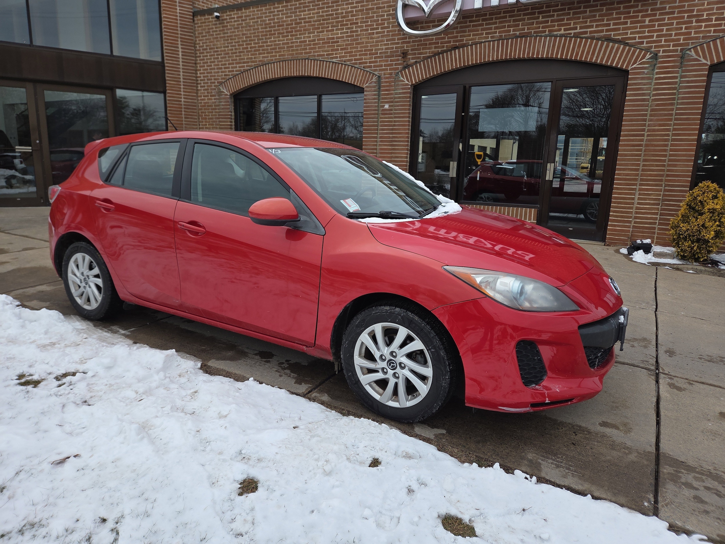 2013 Mazda MAZDA3 i Touring's photo
