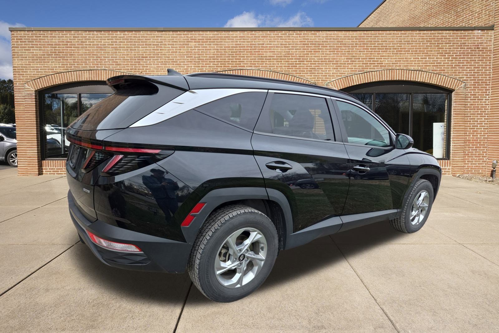 2022 Hyundai Tucson SEL photo 2