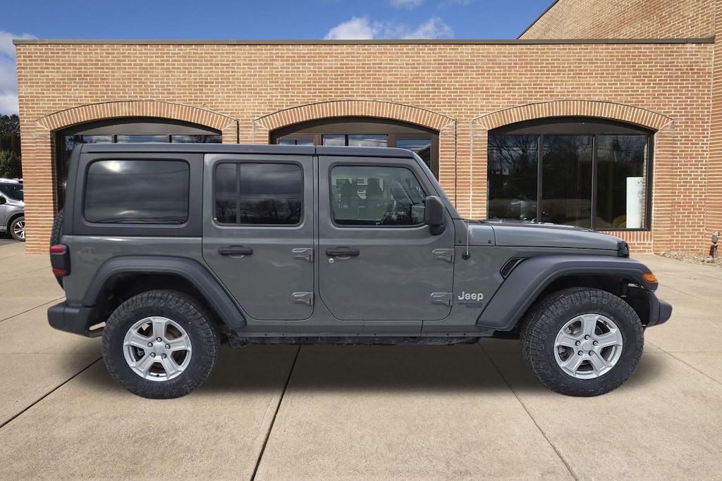 Used 2019 Jeep Wrangler Unlimited Unlimited Sport 4x4 SUV