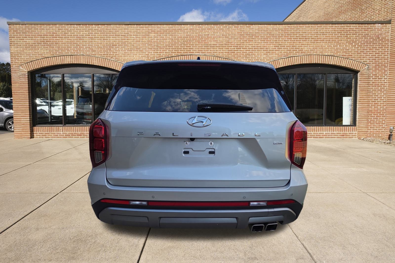 2024 Hyundai Palisade Limited photo 3