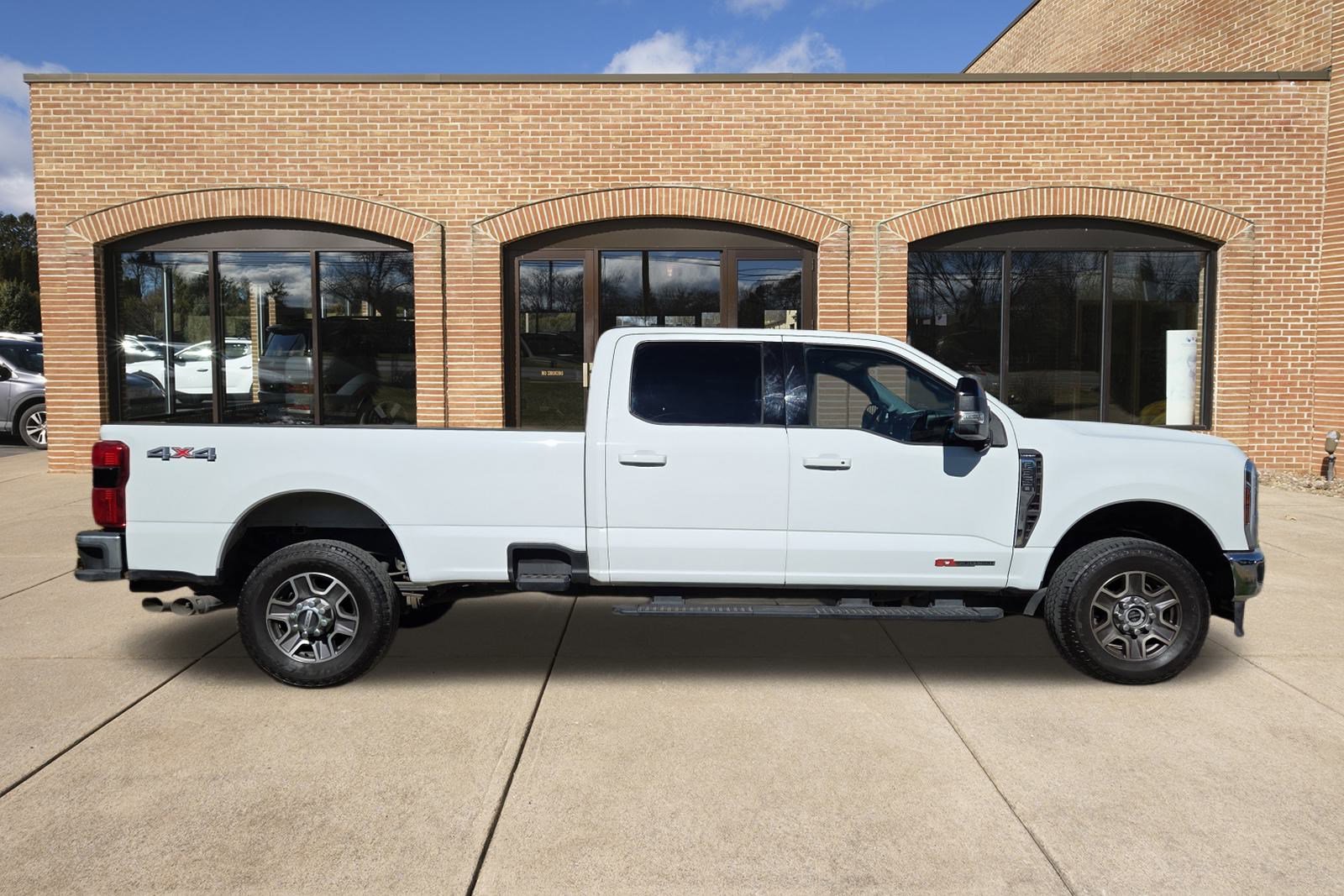 2024 Ford F-350 King Ranch photo 2