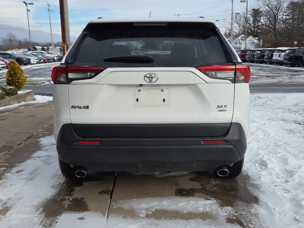Used 2025 Toyota RAV4 XLE SUV
