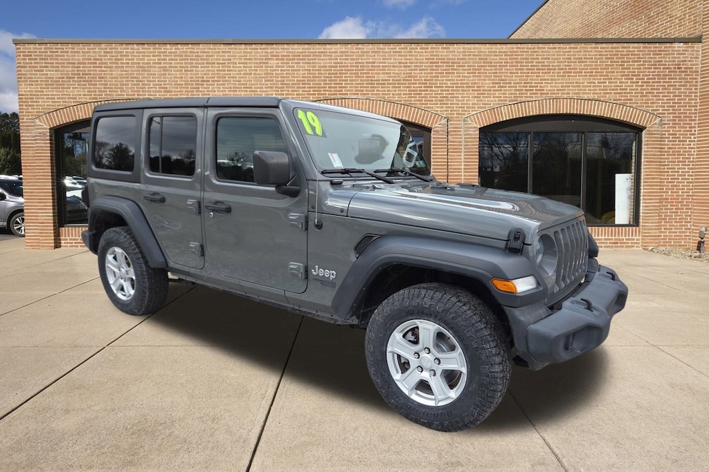 Used 2019 Jeep Wrangler Unlimited Unlimited Sport 4x4 SUV