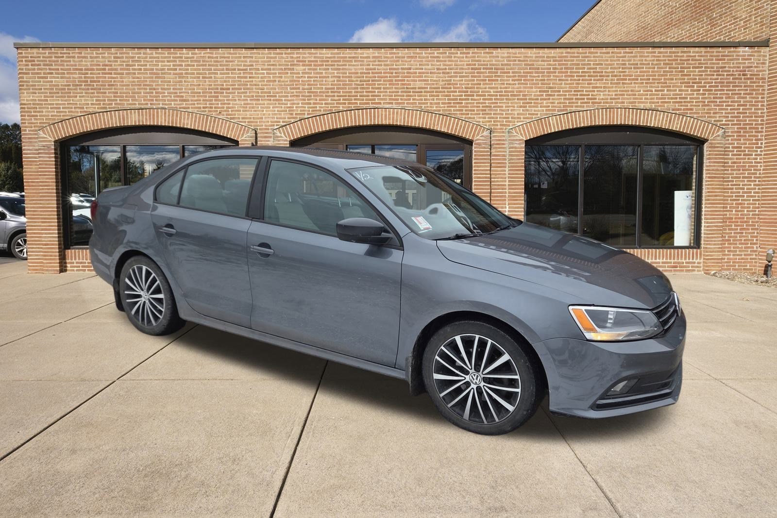 2015 Volkswagen Jetta Sport's photo